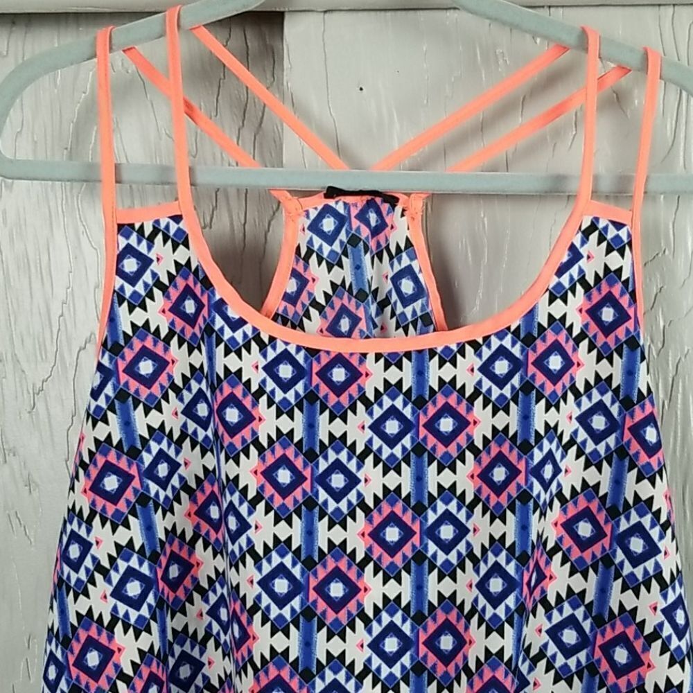 mine Geometric Print Strappy Tank Top in Blue, Pink, White